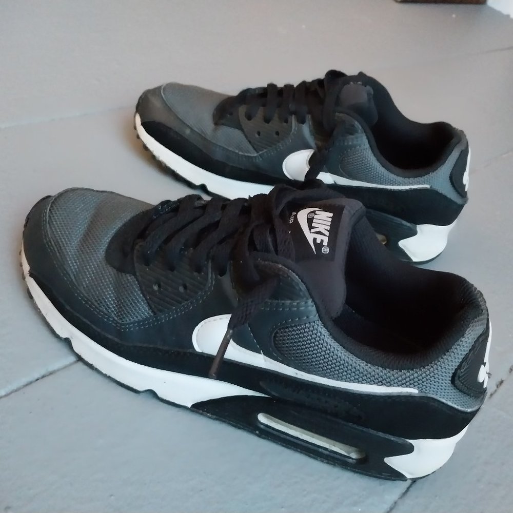 Nike Air Max Size 9 Mens